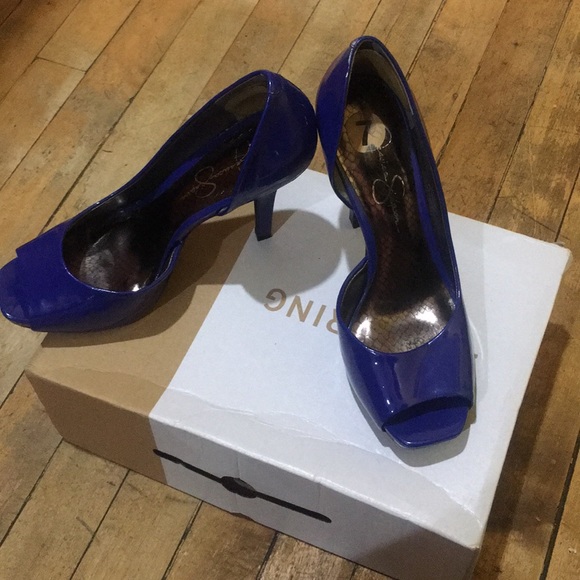 High heels - Picture 2 of 2